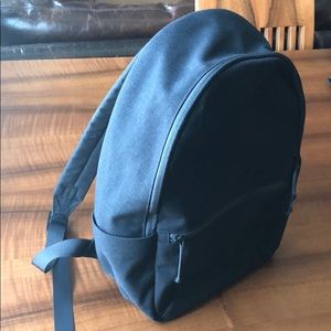 everlane mini backpack